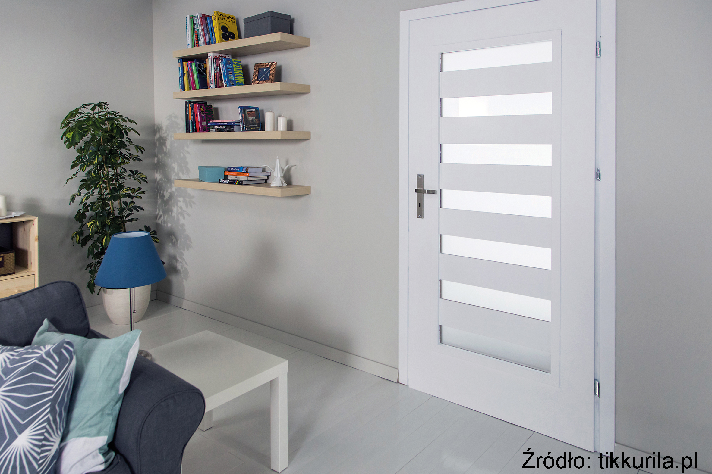 Malowanie drzwi – nowy styl w salonie